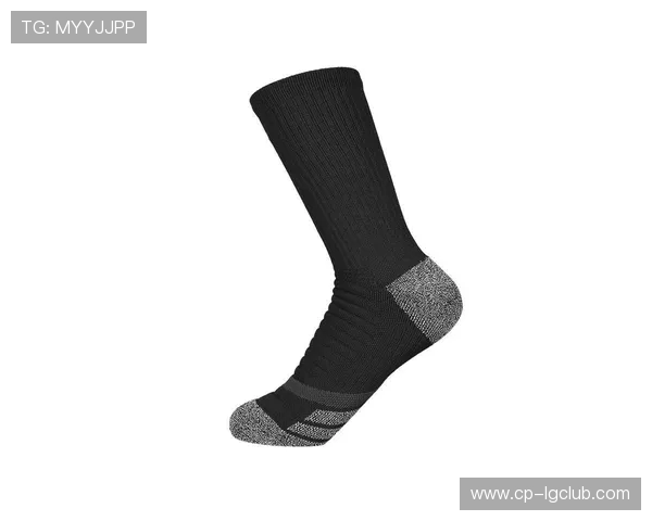 全面解析Nike足球护腿板袜的性能特点与选购实用要点指南详解